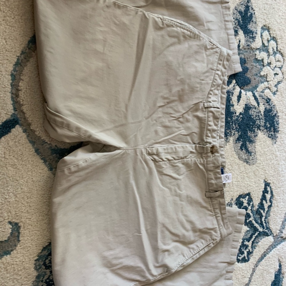 Vineyard Vine Khaki Pants